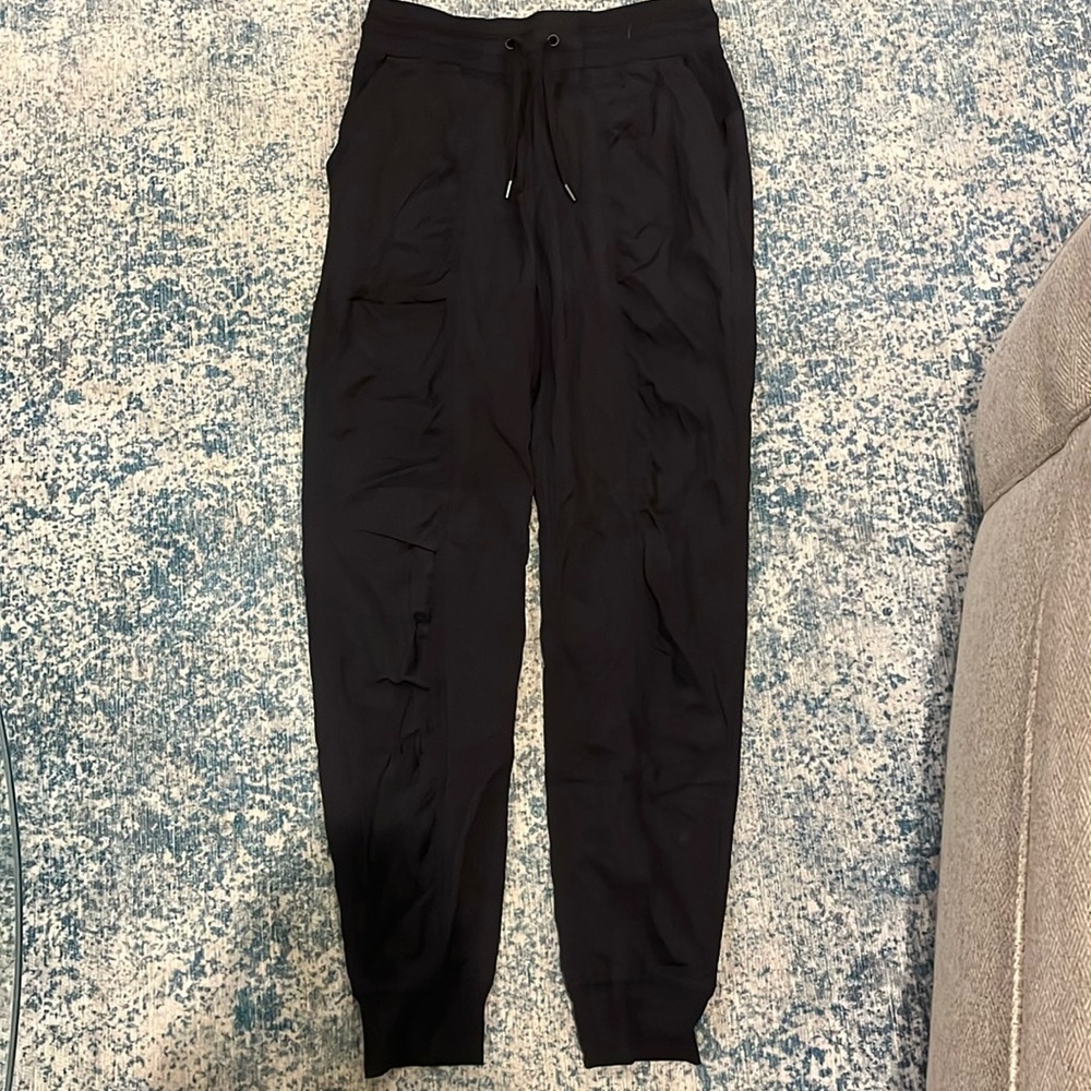 CRZ YOGA Lightweight Workout Joggers for Women,